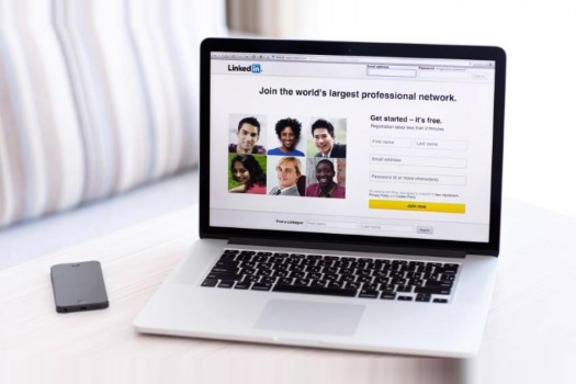 CREATOR: gd-jpeg v1.0 (using IJG JPEG v62), quality = 90