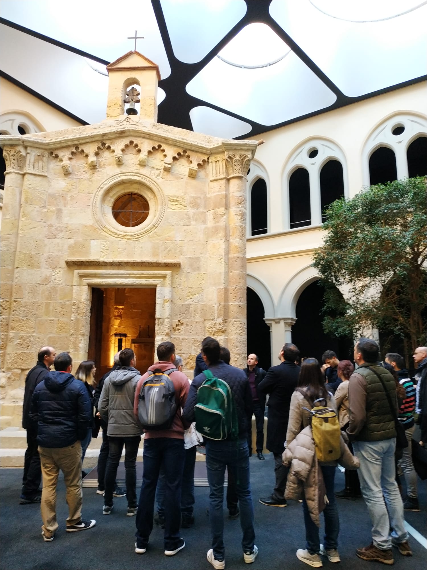 b7817bab-77eb-40a5-abad-84b4de0795a8